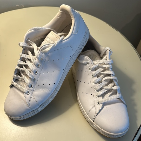 Men’s Adidas All White Sneaker, Size 11 - Picture 5 of 5